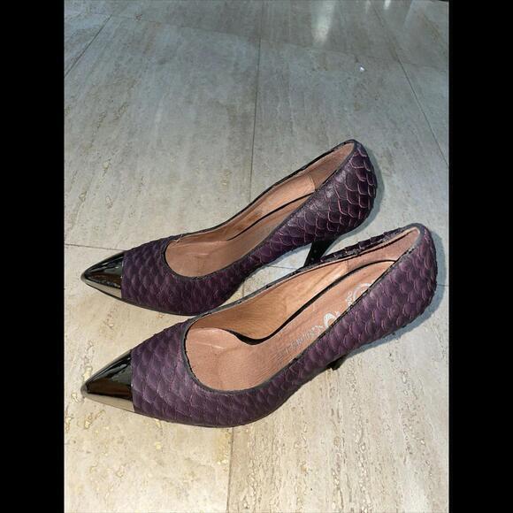 Jeffrey Campbell Ibiza Last Snakeskin Texture Heels Size 9 Purple Burgundy - Picture 1 of 7